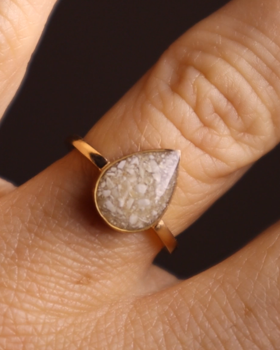 Teardrop ring